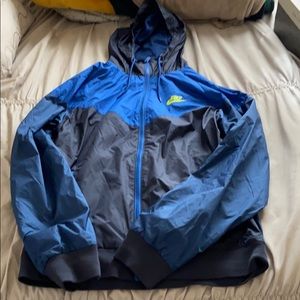 Nike Men’s Blue Windbreaker Small NWT